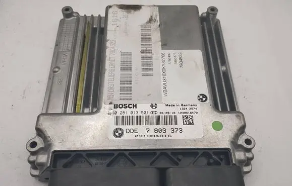 BMW 5 E60 E61 Engine control unit/module 0281013501 031384816 7803373