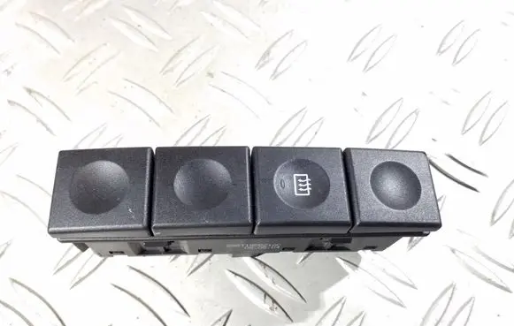 Ford Fiesta Windscreen/window heater switch 2S6T18C621AC