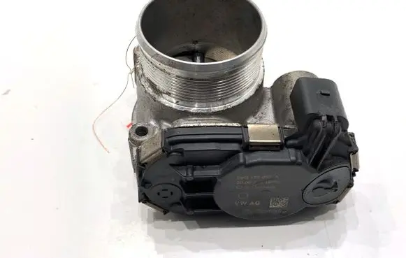 Cupra Formentor Engine shut-off valve 06Q133062A