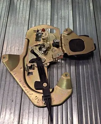 KIA Carnival Rear door lock