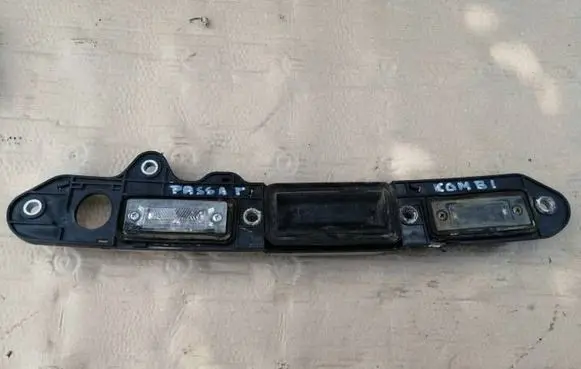 Volkswagen PASSAT B6 Trunk door license plate light bar