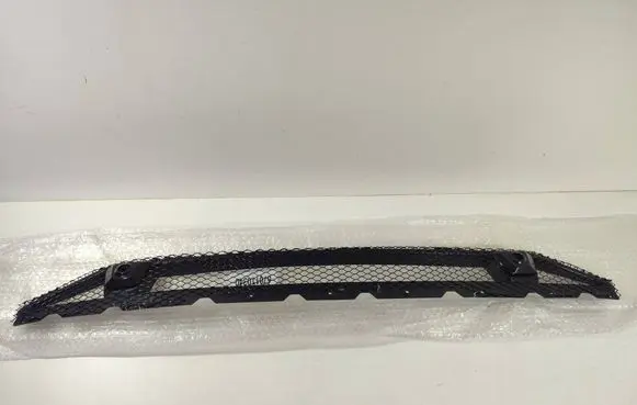 Maserati Ghibli Front bumper lower grill 670110340