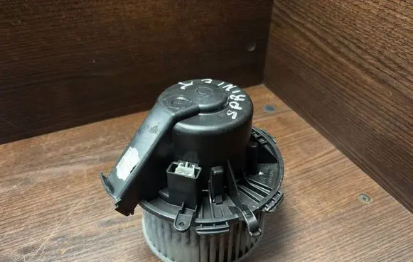 Mercedes-Benz Sprinter W906 Heater fan/blower 2E0819987 87105