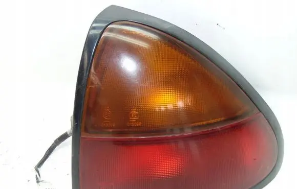 Mazda 323 F Rear/tail lights