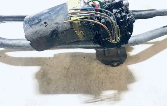 Audi A4 S4 B5 8D Wiper motor 8D1955113 0390241117