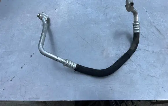 Audi Q5 SQ5 Air conditioning (A/C) pipe/hose 8R0260701H AC00300146