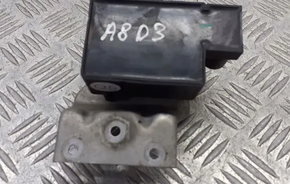 Audi A8 S8 D3 4E Fuel distributor 15-1524-005