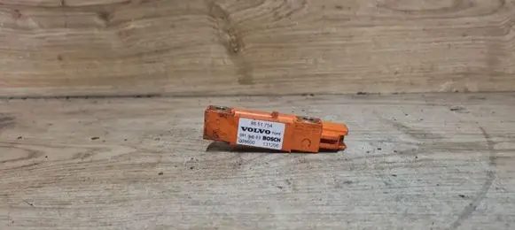Volvo XC90 Airbag deployment crash/impact sensor 8651754