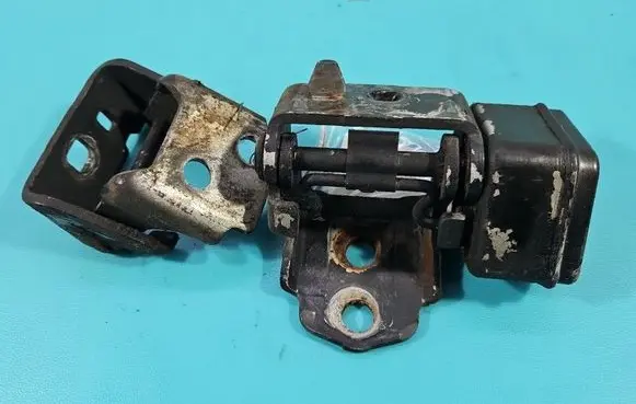 Peugeot 207 Front door hinge set IMPRK1567604