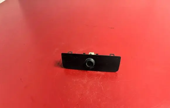 BMW X6 G06 12 V Socket (rear) 9399899 51169399899