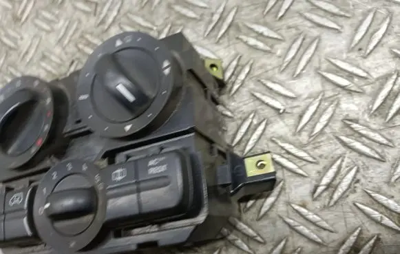 Mercedes-Benz Vito Viano W639 Climate control unit