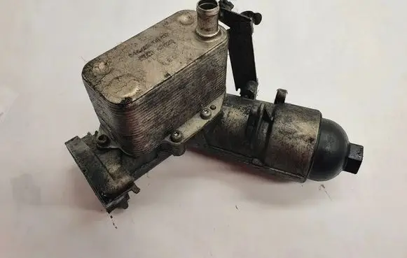 Engine oil radiator