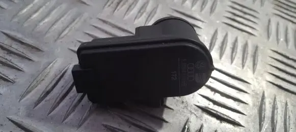 Headlight level adjustment motor