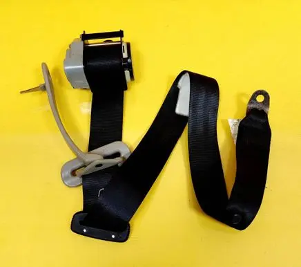 Nissan Almera Rear seatbelt 0424093