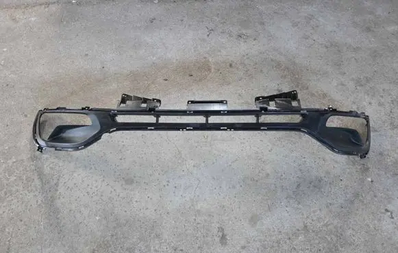 KIA Sportage Front bumper lower grill 865613U000