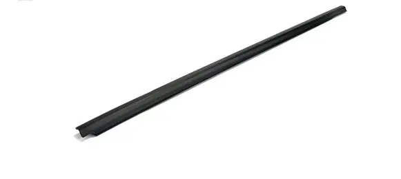 Hyundai Kona I Front door glass trim molding 82220J9001 52012
