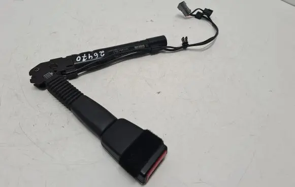 BMW 1 E81 E87 Front seatbelt buckle 34050055C 34060065C