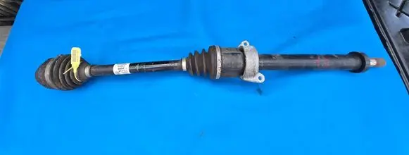 BMW 2 F45 Front driveshaft 8611930 31608611930