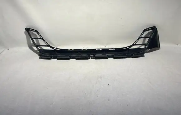 BMW 4 G22 G23 G24 G26 Front bumper lower grill 8077358