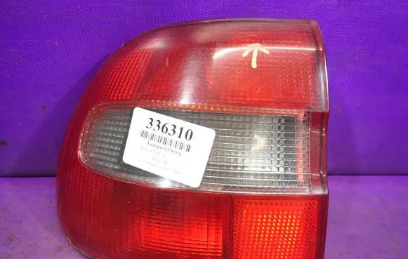 Volvo S40, V40 Rear/tail lights 30801924