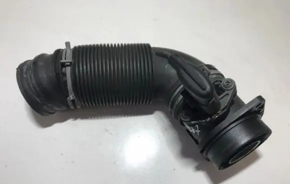 Skoda Octavia Mk2 (1Z) Mass air flow meter 038906461bx 0986284109