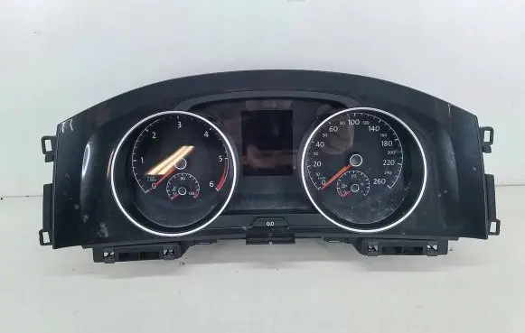Volkswagen Golf VII Speedometer (instrument cluster)
