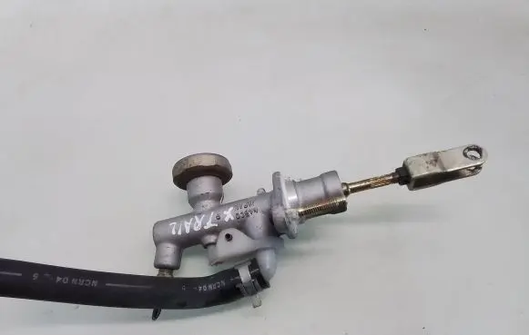 Clutch slave cylinder