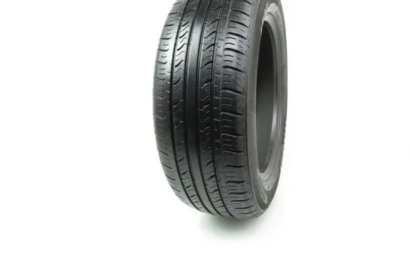 Volkswagen Golf V R16 summer tire 