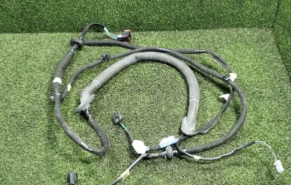Renault Trafic III (X82) Rear door wiring loom 242105025R 93450628