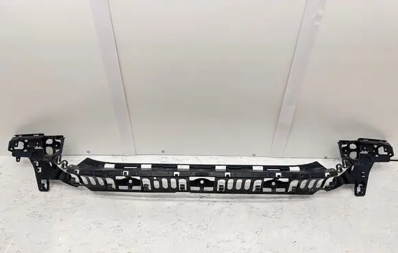 BMW 4 F36 Gran coupe Rear bumper mounting bracket 7432637