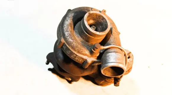 Audi A6 S6 C4 4A Turbo 046145703G