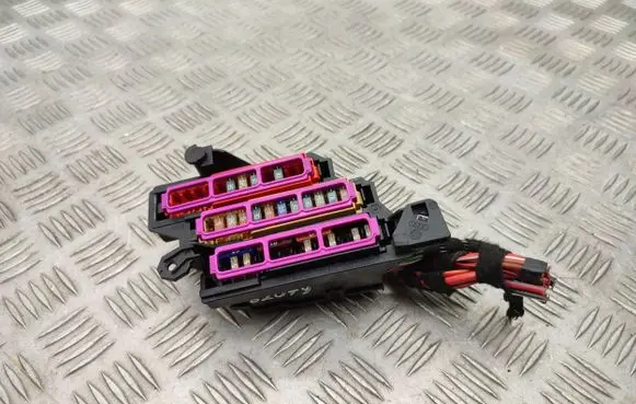 Audi A4 S4 B8 8K Fuse module 8K0971845