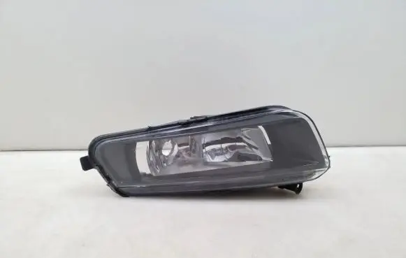 Volkswagen Sharan Front fog light 17589802
