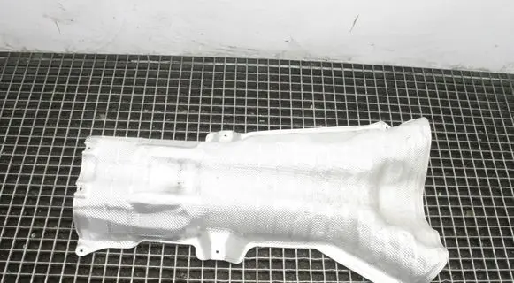 BMW 4 G22 G23 G24 G26 Heat shield in engine bay 7447181