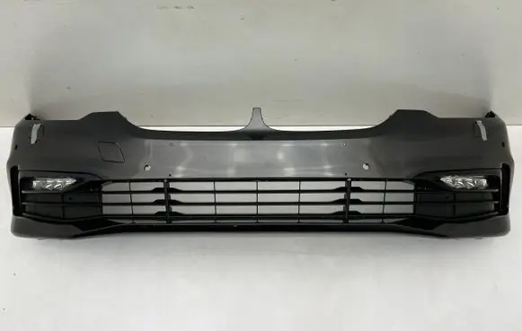 BMW 5 G30 G31 Front bumper 7385336