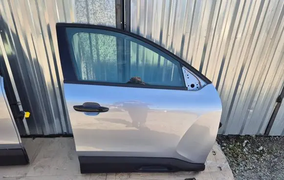 Citroen C4 III e-C4 Front door 