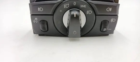 BMW 5 E60 E61 Light switch 6988555 9134725 61319134725