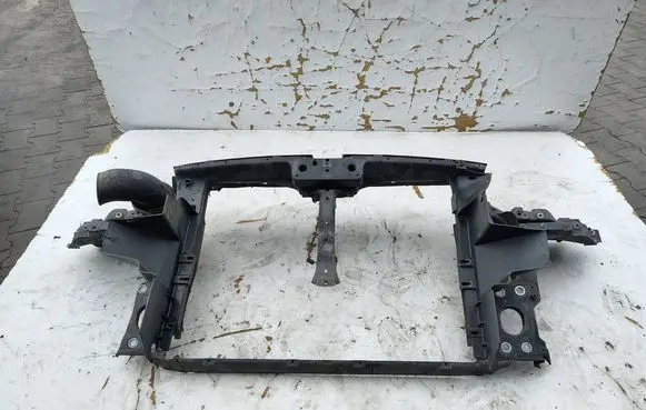 Volkswagen Touareg I Radiator support slam panel