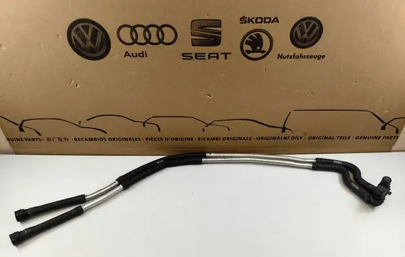 Audi A3 S3 8V Engine coolant pipe/hose 5Q0819885B