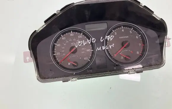 Volvo C70 Speedometer (instrument cluster) 30786342 30710071