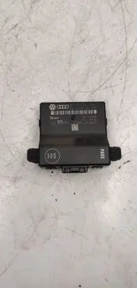 Audi A3 S3 8P Gateway control module 1K0907530G