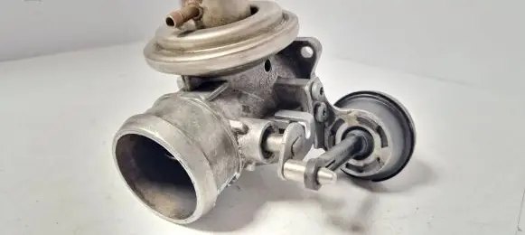 Audi A4 S4 B6 8E 8H EGR valve 038129637b