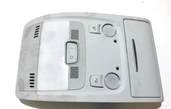 Audi A5 8T 8F Front seat light 8t0947135b 025041932i