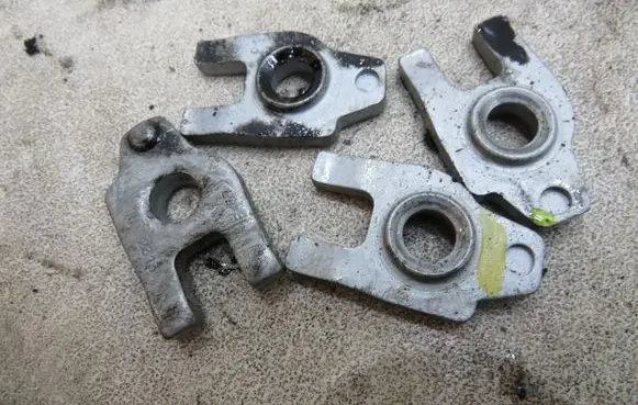 Nissan Qashqai Fuel Injector clamp holder KRIS235789