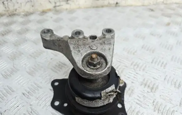 Seat Ibiza IV (6J,6P) Engine mount bracket 6R0199167E