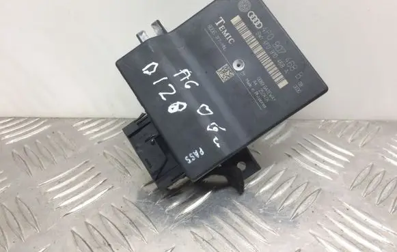 Audi A6 S6 C6 4F Gateway control module 4F0907468B 4F0910468A