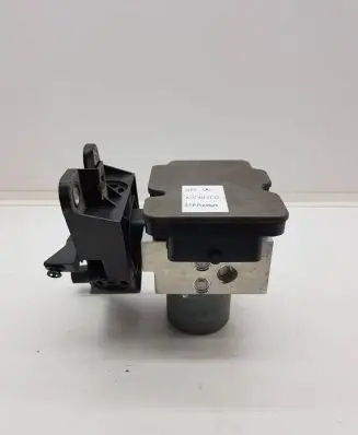 Mercedes-Benz S W222 ABS Pump A2224315112
