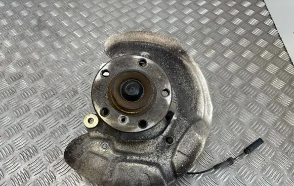 BMW 4 F32 F33 Front wheel hub 6799098