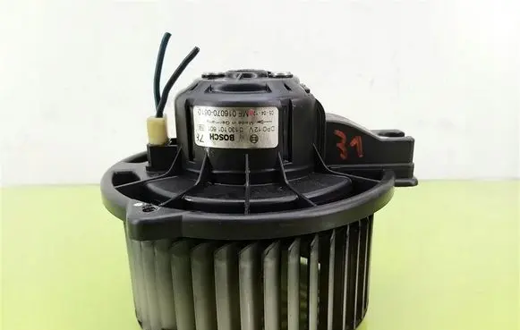 Toyota Avensis T250 Heater fan/blower 0160700610