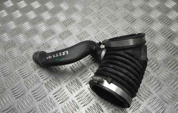 BMW 7 G11 G12 Air intake hose/pipe 1300452